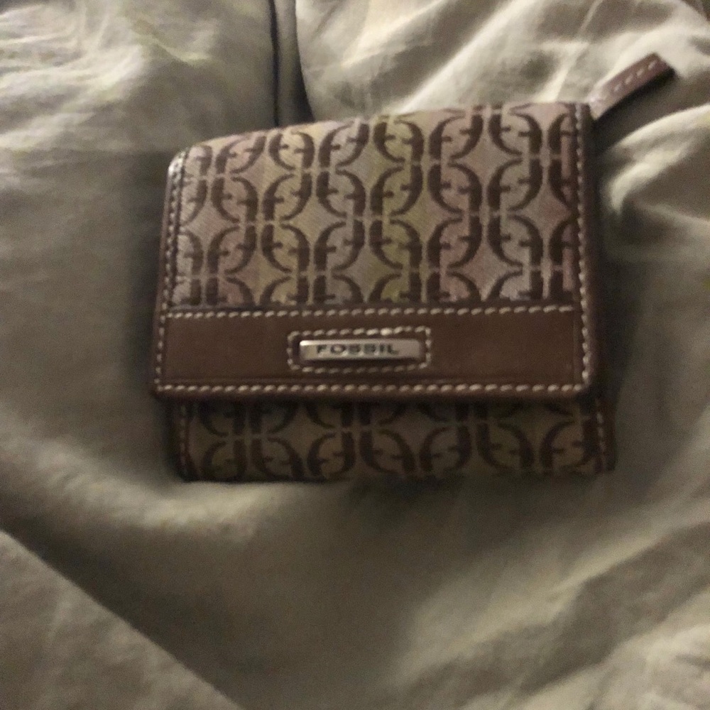 Fossil wallet